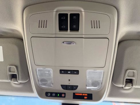 Used 2019 Buick Envision Essence FWD image 14