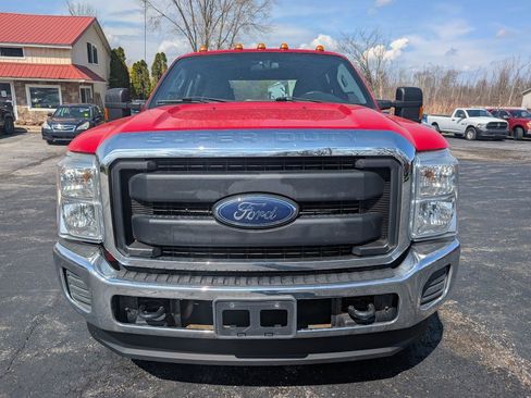 Used 2016 Ford F250 XL w/ Power Equipment Group AWD/4WD image 2