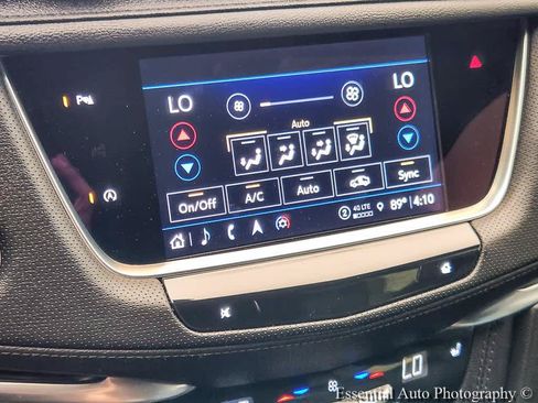 Certified 2024 Cadillac XT5 Premium Luxury w/ LPO, Floor Liner Package AWD/4WD image 16
