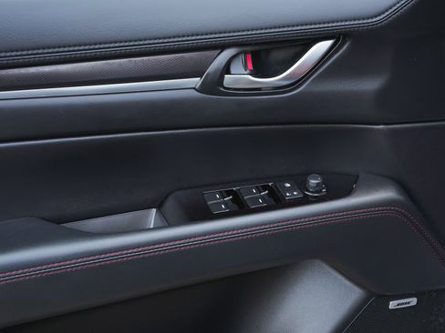 Used 2023 MAZDA CX-5 Carbon Edition image 9