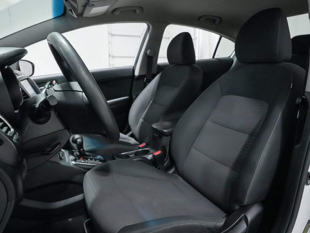 Used 2018 Kia Forte LX w/ LX Popular Package FWD image 9
