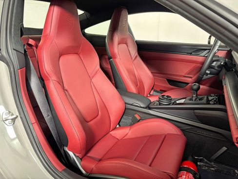 Used 2026 Porsche 911 GT3 image 38