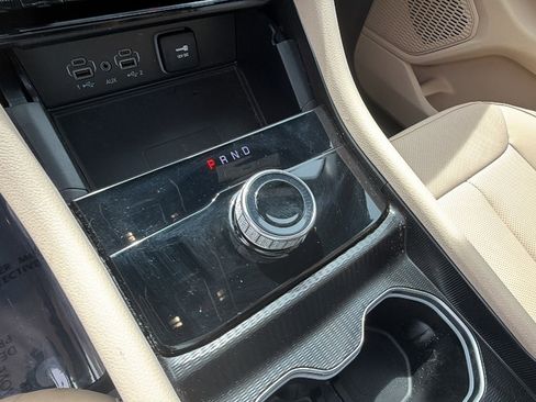 Used 2024 Jeep Grand Cherokee Limited w/ Luxury Tech Group II image 31