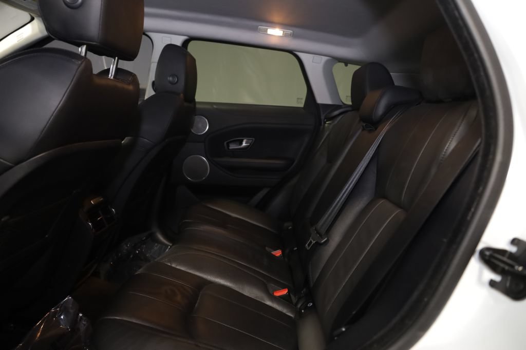 Used 2018 Land Rover Range Rover Evoque SE AWD/4WD image 21