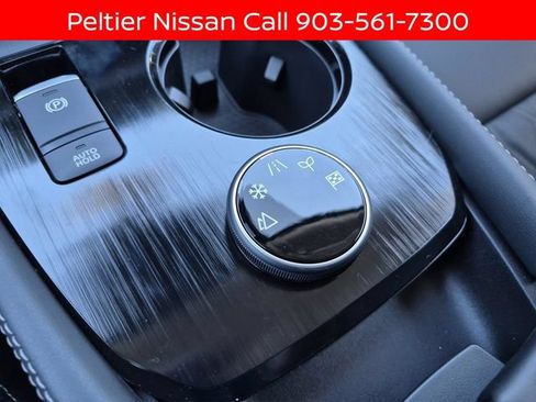 New 2026 Nissan Rogue Platinum w/ Platinum Premium Package AWD/4WD image 26