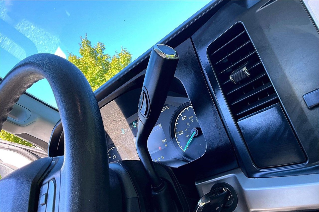 Used 2023 Ford F250 XL RWD image 29
