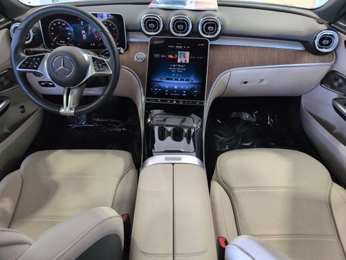Used 2025 Mercedes-Benz C 300 Sedan image 19