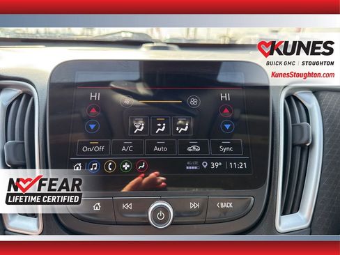 Used 2024 Chevrolet Malibu LT image 31