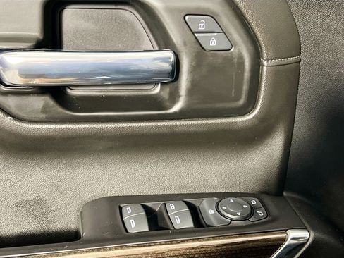 Used 2022 Chevrolet Silverado 1500 LT image 16