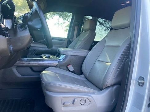 Used 2024 Chevrolet Silverado 2500 LTZ w/ LTZ Texas Edition image 18