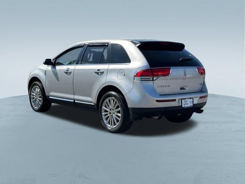 Used 2013 Lincoln MKX FWD image 5