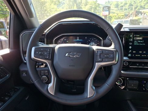 Used 2026 Chevrolet Silverado 2500 LTZ w/ LTZ Plus Package AWD/4WD image 19