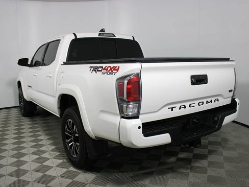 Used 2020 Toyota Tacoma TRD Sport w/ Technology Package AWD/4WD image 39