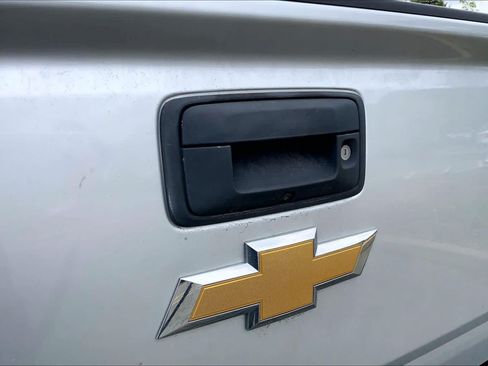 Used 2016 Chevrolet Colorado Z71 AWD/4WD image 10