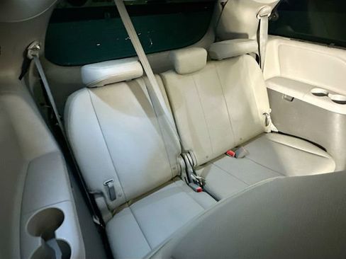 Used 2020 Toyota Sienna XLE image 28