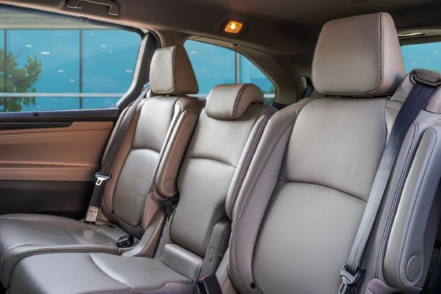 Used 2021 Honda Odyssey EX-L image 32