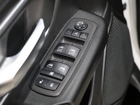 Used 2023 RAM 1500 Big Horn AWD/4WD image 21