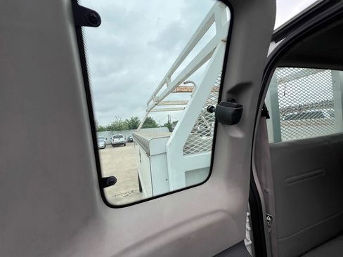 Used 2001 Ford F350 XL image 75