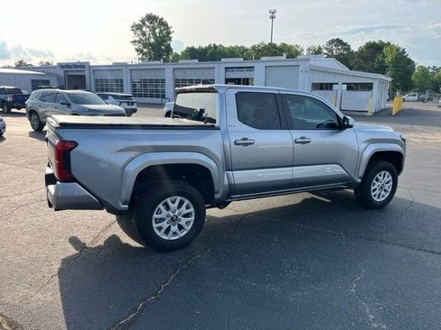 Used 2024 Toyota Tacoma SR5 RWD image 3