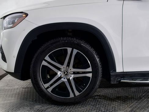 Used 2022 Mercedes-Benz GLS 450 4MATIC image 24