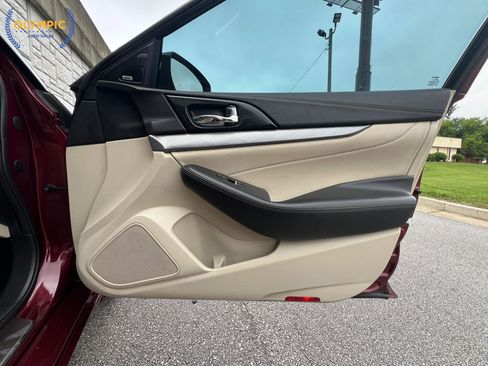 Used 2017 Nissan Maxima 3.5 SL FWD image 45