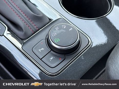 Used 2025 Chevrolet Blazer RS w/ Driver Confidence II Package AWD/4WD image 19