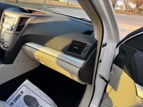 Used 2013 Subaru Outback 2.5i Premium image 26