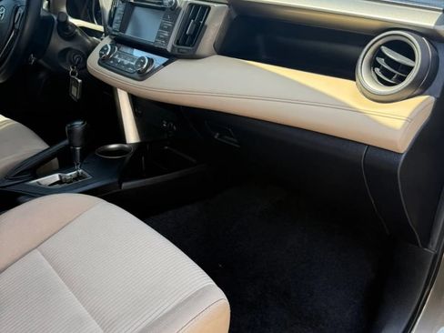 Used 2013 Toyota RAV4 XLE FWD image 17