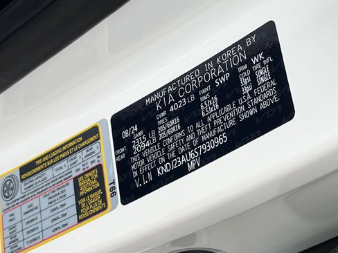 Used 2025 Kia Soul LX w/ LX Technology Package image 27