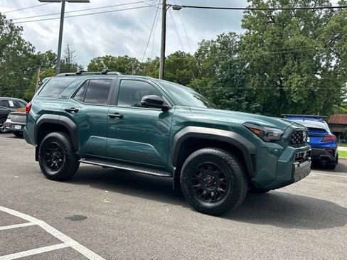 Used 2025 Toyota 4Runner TRD Off-Road Premium AWD/4WD image 19
