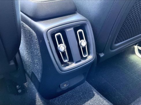 Certified 2023 Volvo XC40 Recharge Plus AWD/4WD image 30