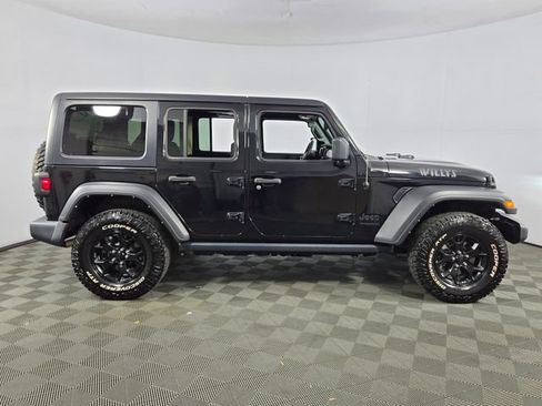 Used 2021 Jeep Wrangler Unlimited Sport AWD/4WD image 11