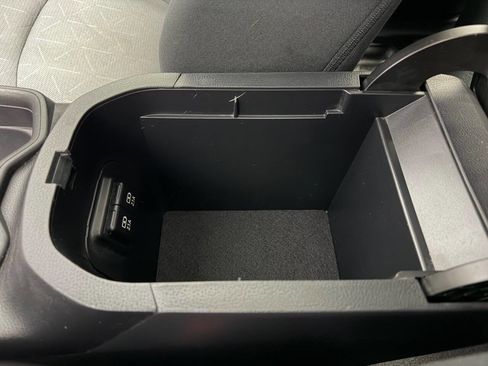 Used 2019 Toyota RAV4 XLE image 35