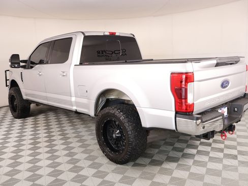 Used 2019 Ford F250 Lariat w/ Lariat Ultimate Package image 24