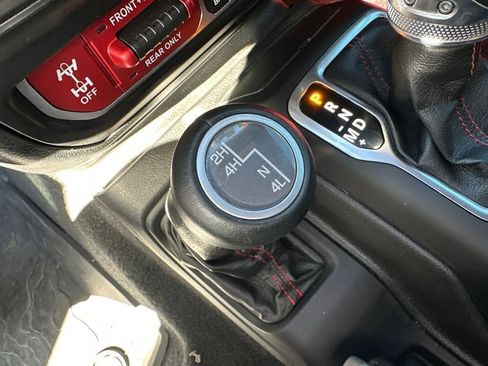 Used 2021 Jeep Wrangler Unlimited Rubicon image 29