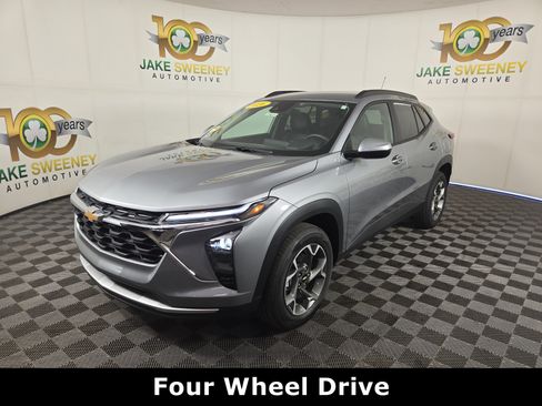 Used 2026 Chevrolet Trax LT w/ LT Convenience Package FWD image 4