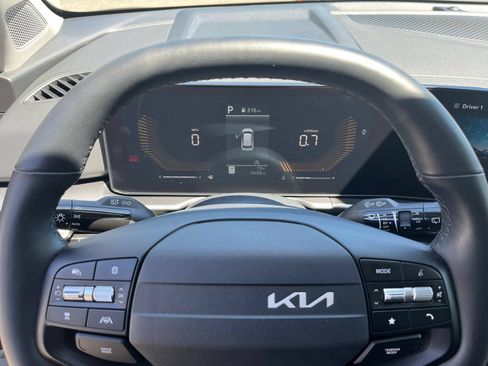Used 2026 Kia Sportage LX AWD/4WD image 28