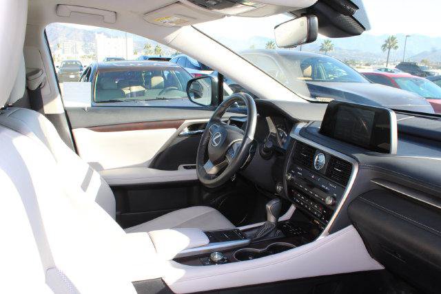 Certified 2022 Lexus RX 350 FWD w/ Premium Package image 5