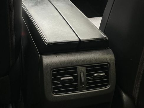 Used 2025 Nissan Rogue SV w/ SV Premium Package FWD image 24