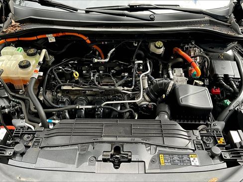 Used 2023 Ford Escape ST-Line Select AWD/4WD image 25