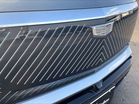 Used 2026 Cadillac Vistiq Luxury image 35