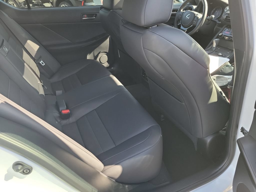 Used 2025 Lexus IS 350 F Sport RWD image 19