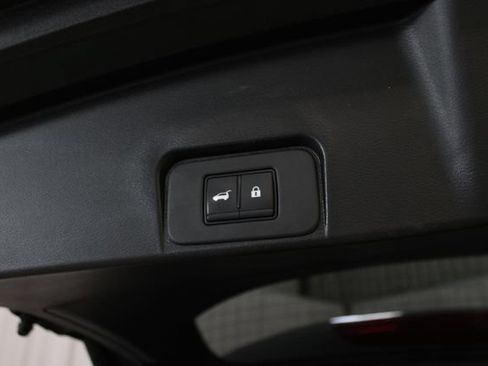 Used 2023 Nissan Rogue SL AWD/4WD image 35