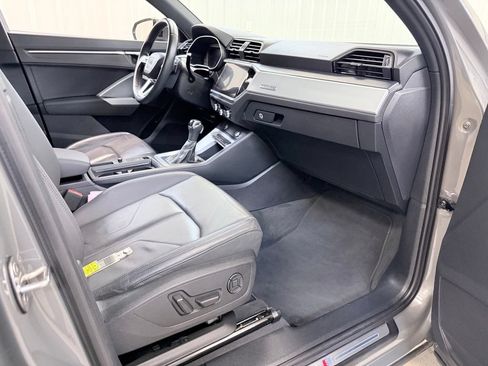 Used 2021 Audi Q3 2.0T Premium w/ Convenience Package AWD/4WD image 35