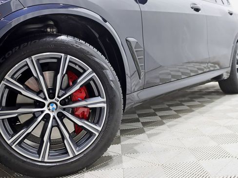 Used 2024 BMW X5 xDrive40i w/ M Sport Package image 4