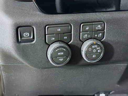 New 2026 Chevrolet Silverado 3500 LT image 10