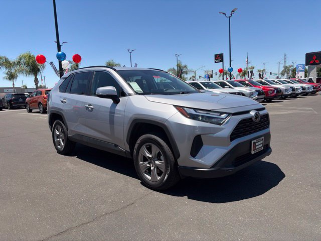 Used 2024 Toyota RAV4 XLE w/ Weather Package AWD/4WD image 7