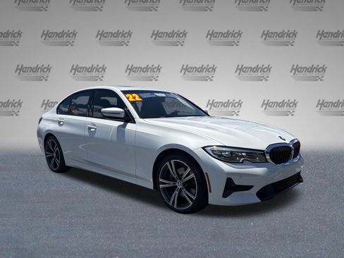 Used 2022 BMW 330i Sedan w/ Driving Assistance Package RWD image 8
