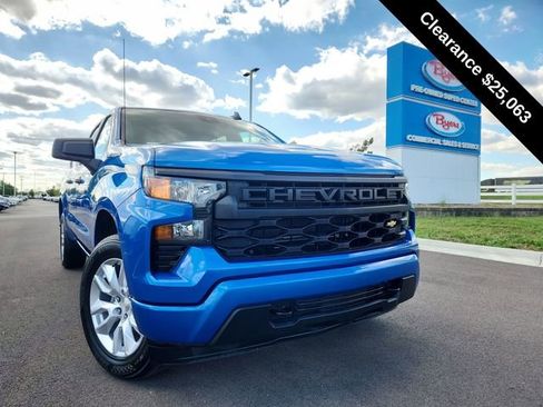 Used 2022 Chevrolet Silverado 1500 Custom image 12