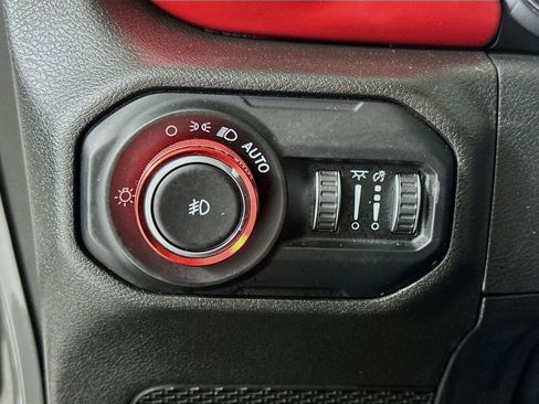 Used 2021 Jeep Wrangler Unlimited Rubicon image 8